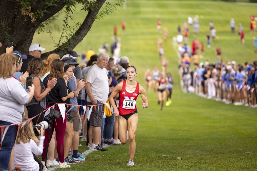 Former Sioux Falls Lincoln runner Ali Bainbridge qualifies for NCAA cross-country finals